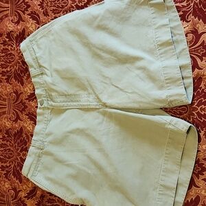 Columbia green shorts, 38